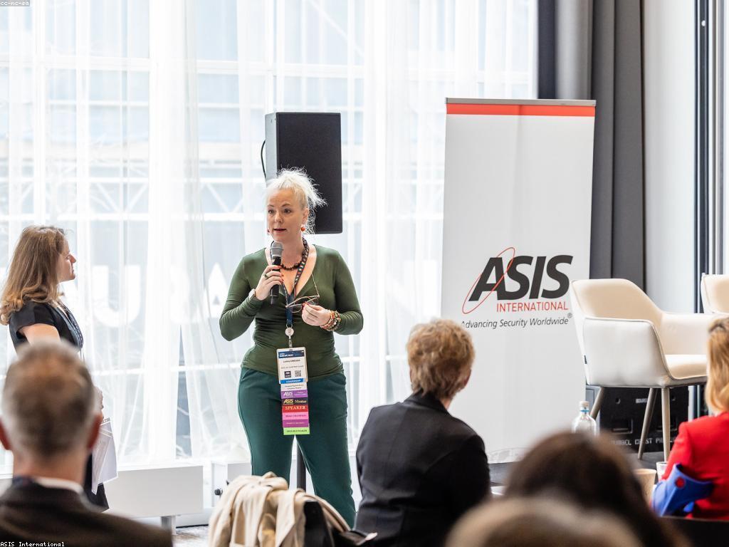 សារៈសំខាន់នៃការអប់រំក្នុងសហគមន៍kh19